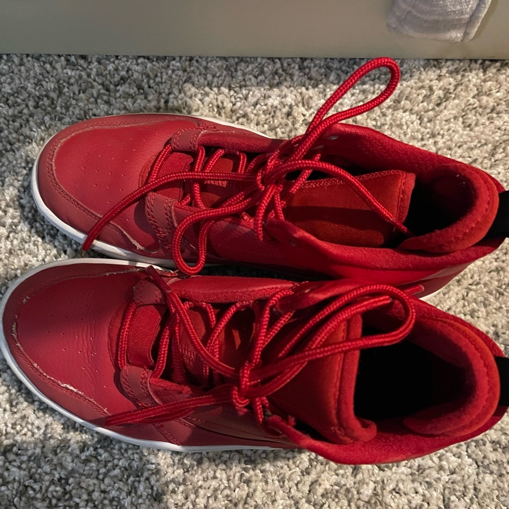 Nike Kids Red High-Top Sneakers Jordan - Picture 13 of 16